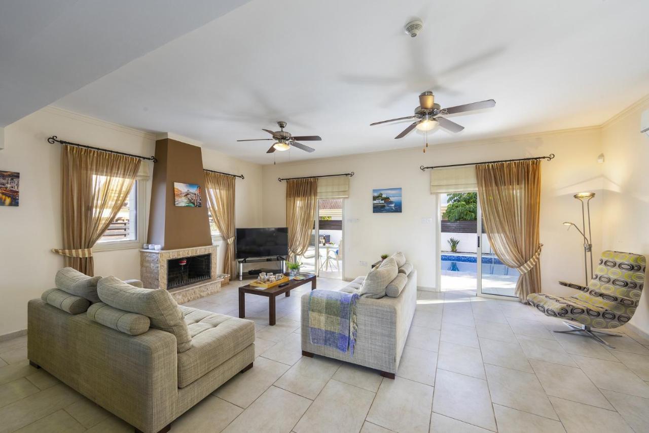 Villa Malama Paralimni Esterno foto