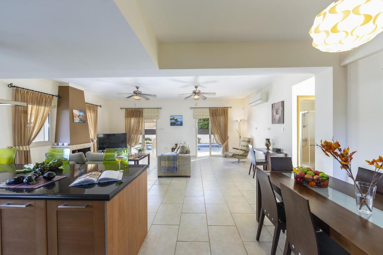 Villa Malama Paralimni Esterno foto
